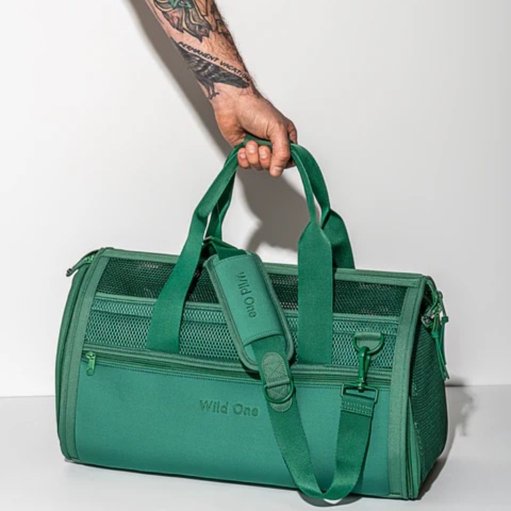 Wild One Travel Dog Carrier Green (Spruce) with Detachable Strap